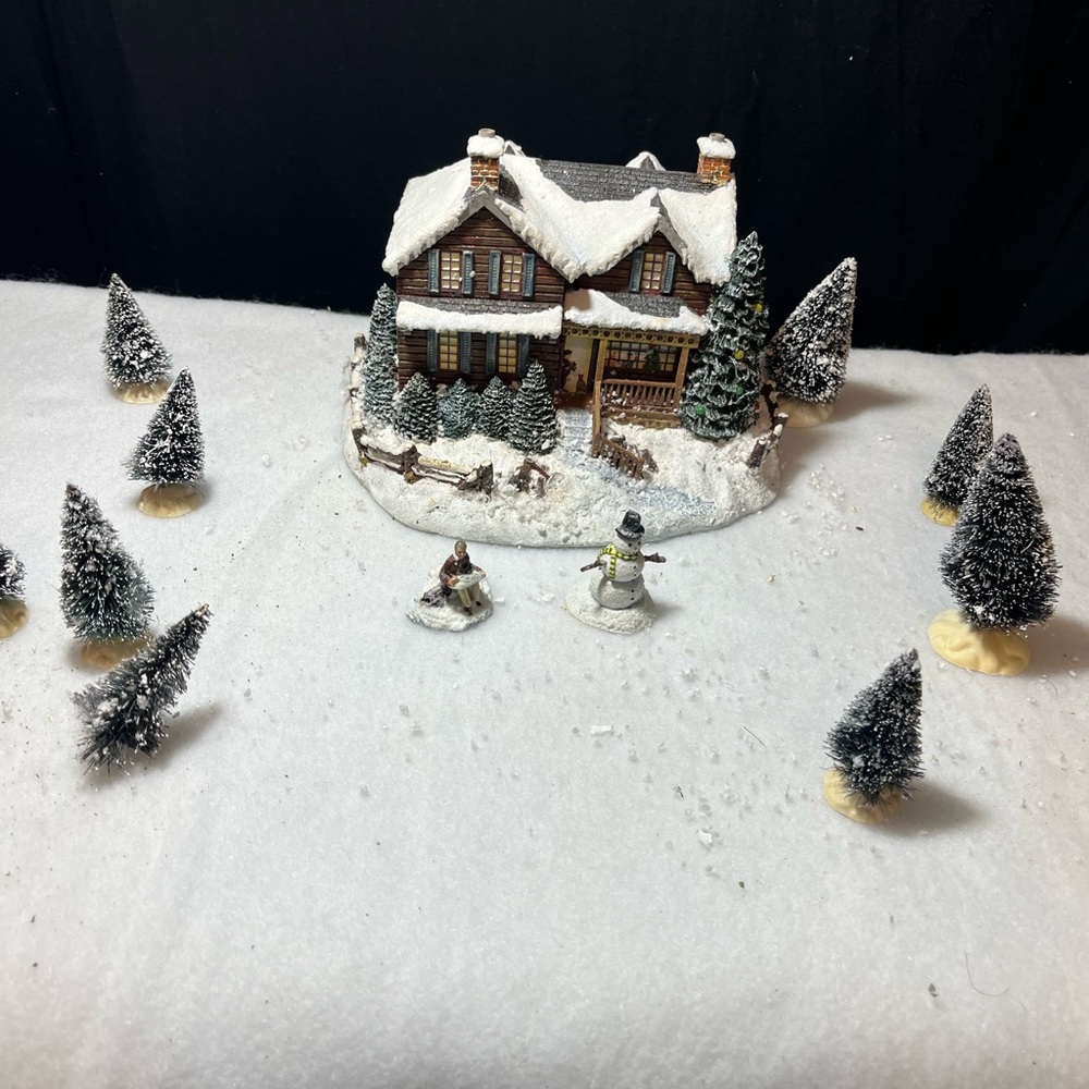 2000 Terry Redlin's Winter Memories Hawthorn Village